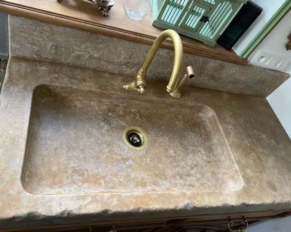 Evier ancien sur-mesure - Pierre de Bourgogne - Lanvignes Antiquaire