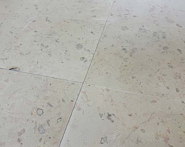 Villers-la-Faye : extraction de la pierre de Rocherons Villers-la-Faye : extraction de la pierre de Rocherons