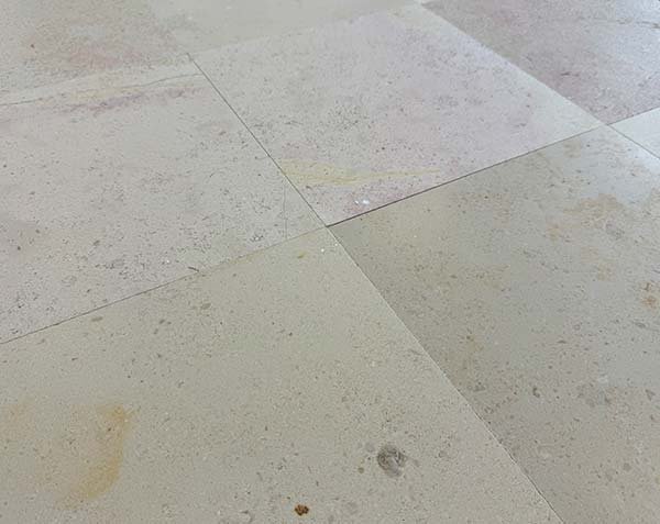 Natural limestone - Rocherons Golden Honed