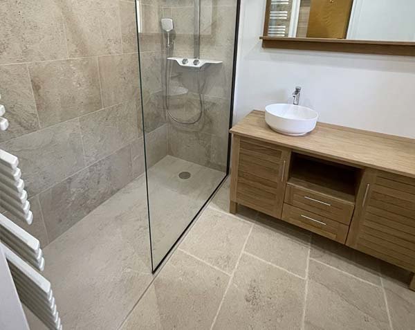 Shower tray Italian-style - Charmot Light Honed