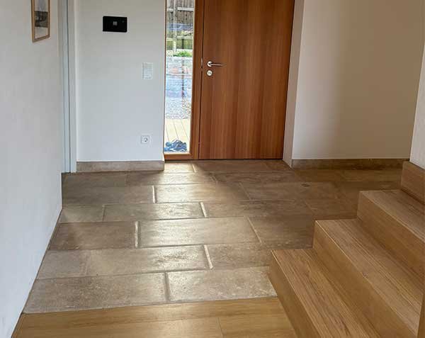 Irregular natural stone floor - Old Burgundy Slabs natural without patina Irregular natural stone floor - Old Burgundy Slabs natural without patina