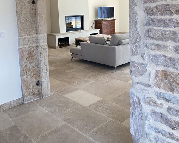 Burgundy Limestone Ampilly Paving – Antique Finish - Available in random lengths x 40/50 cm width Burgundy Limestone Ampilly Paving – Antique Finish - Available in random lengths x 40/50 cm width