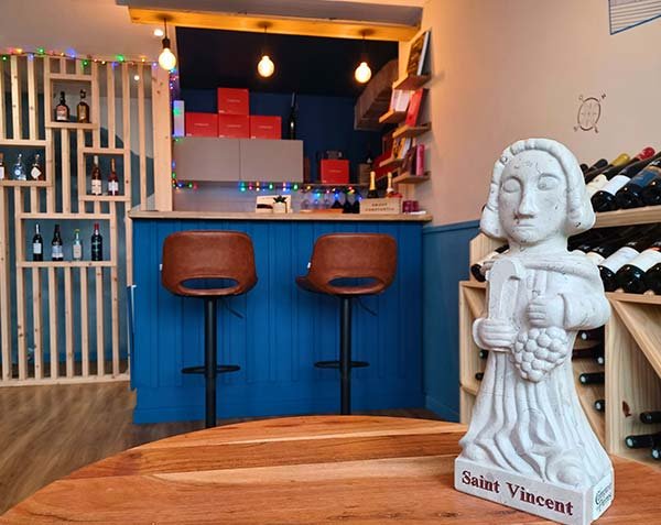 Saint-Vincent carving in Comblanchien limestone - Wine merchant Cave de Monsieur Jean - Gevrey Chambertin