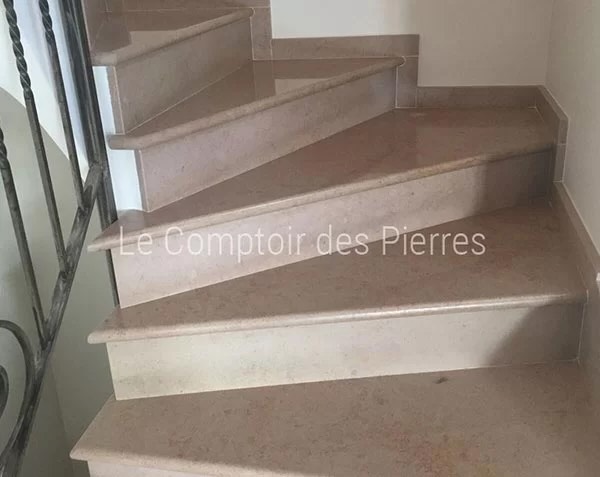 Staricases in Burgundy limestone - Comblanchien Staricases in Burgundy limestone - Comblanchien