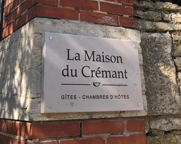 Limestone engraving - Comblanchien Limestone engraving - Comblanchien