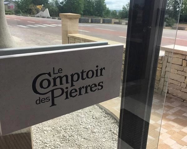 Comblanchien workshop - Stone cutting Comblanchien workshop - Stone cutting