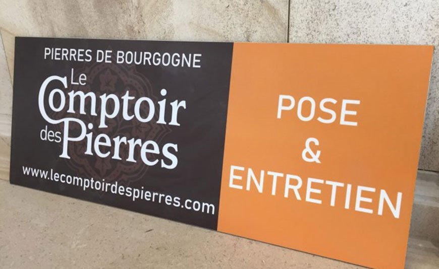 Quels produits de pose et entretien pour la pierre proposez vous ?