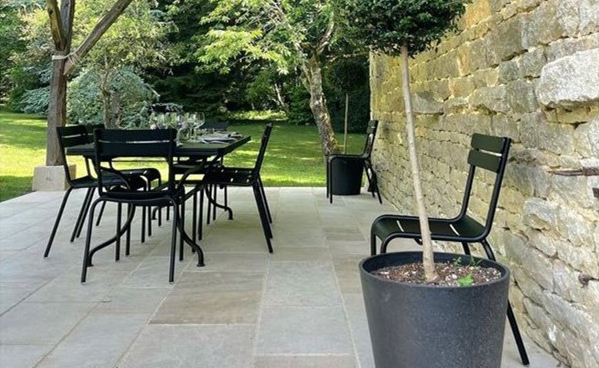 Pose terrasse en pierre naturelle